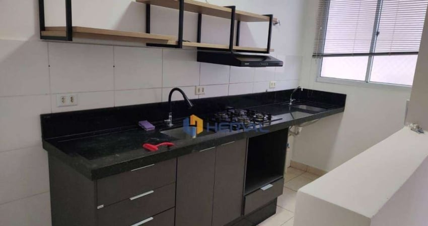 Apartamento com 2 quartos para alugar, 45 m² por R$ 1.480/mês - Parque Industrial - Maringá/PR