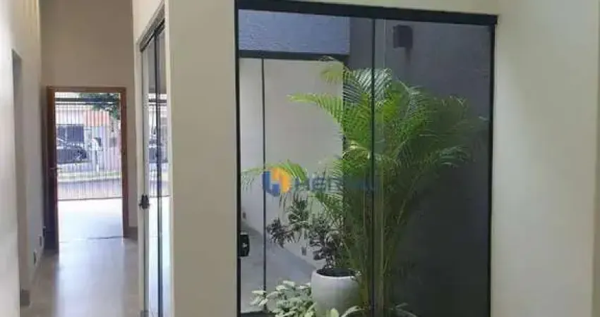 Casa com 3 quartos à venda, 111 m² por R$ 570.000 - Jardim Alvorada - Maringá/PR