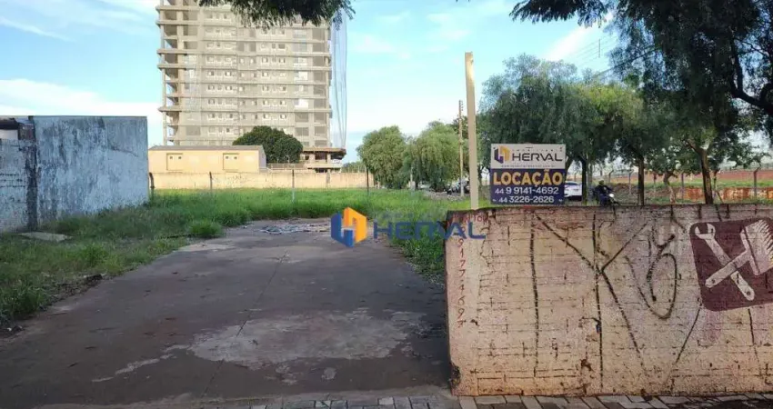 Terreno de esquina para locação, com 371,28m² por R$ 2.500,00 – localizado na Avenida Doutor Gastão Vidigal em Maringá/PR.