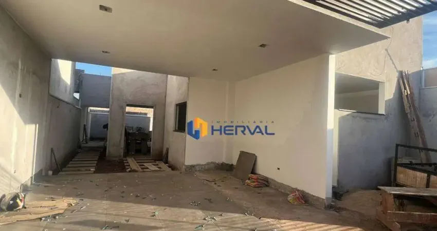 Casa com 3 quartos à venda por R$ 650.000 - Jardim Campos - Maringá/PR