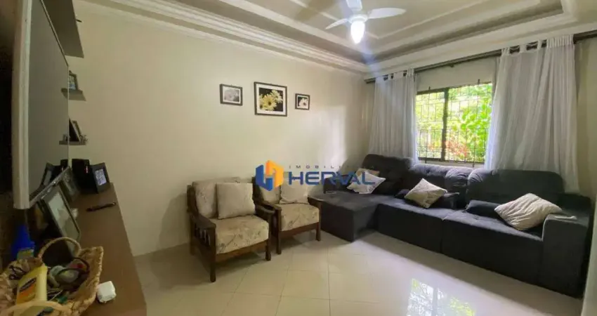 Casa com 4 quartos à venda, 203 m² por R$ 899.000 - Jardim Maravilha - Maringá/PR