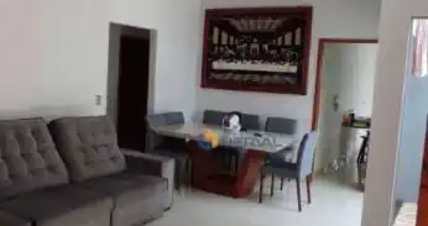 (Aceita troca) Casa com 3 quartos à venda, 235 m² por R$ 710.000 - Parque Lagoa Dourada - Maringá/PR
