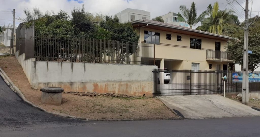 VENDO 3 IMÓVEIS JUNTOS NA REGIÃO DE CURITIBA PR BAIRRO AUGUSTA ATRÁS DA VOLVO.