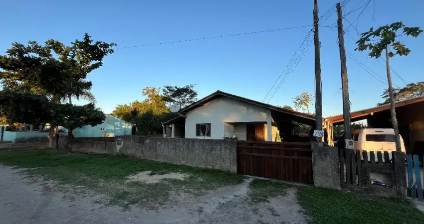 Casa com 3 quartos à venda na Praia das Palmeiras, Itapoá 