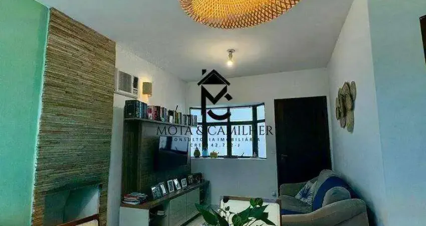 Casa com varanda Gourmet à venda dentro de condominio em Taubaté