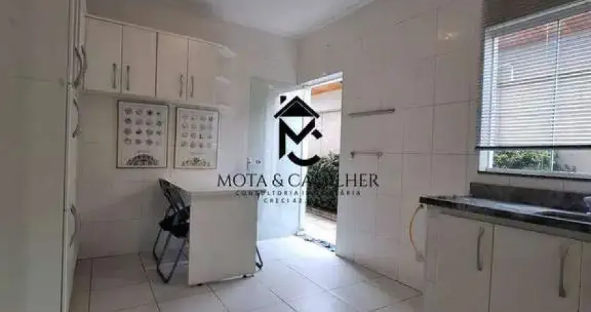 Oportunidade Imperdível! Viva com Conforto e Segurança em um Condomínio Completo