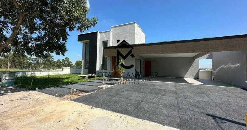 Casa nova com piscina de aluguel e venda em condomínio, Taubaté.