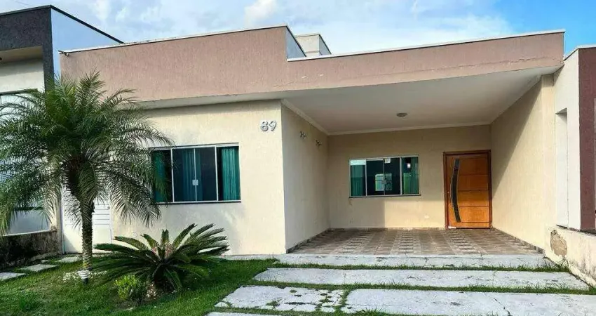 Casa com piscina e varanda Gourmet à venda em Condomínio em Tremembé.