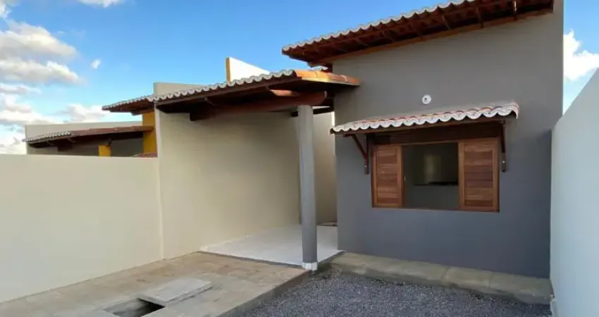 Casa pronta para morar, nova e com ótima localização no Vale do Sol