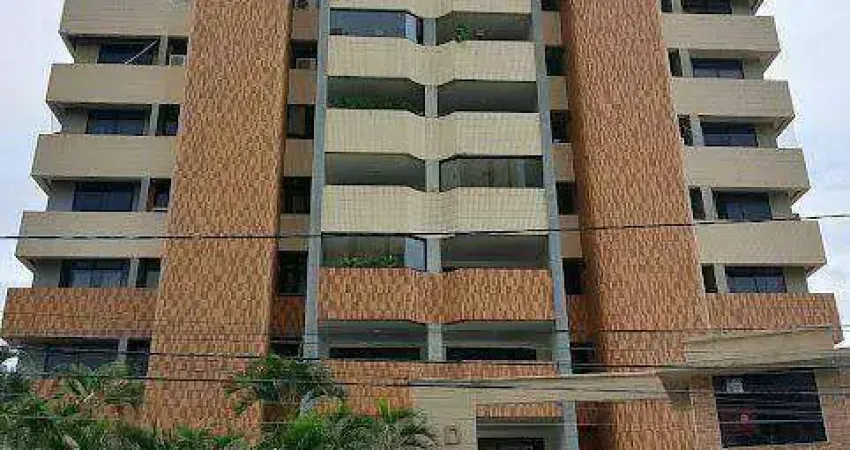 Apartamento com 3 dormitórios à venda, 146 m² por R$ 780.000,00 - Guararapes - Fortaleza/CE