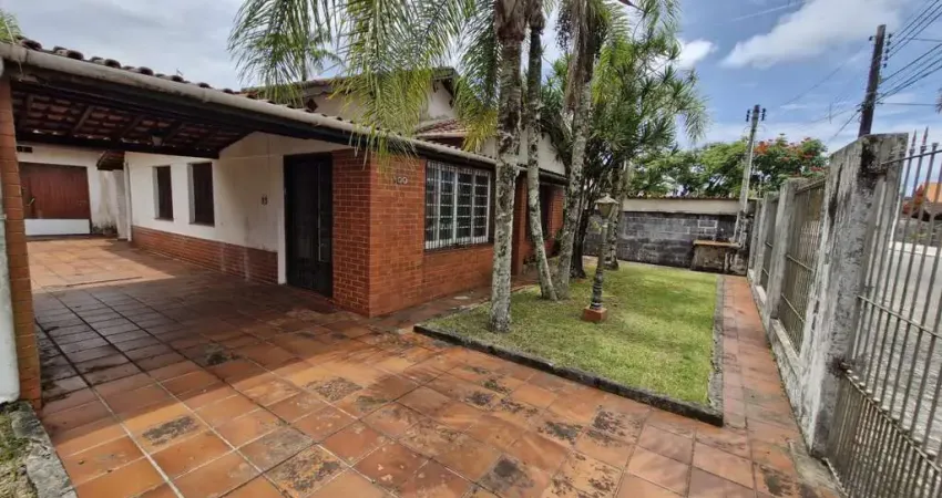 Casa para Venda em Praia Grande, Balneário Florida, 2 dormitórios, 1 banheiro, 4 vagas