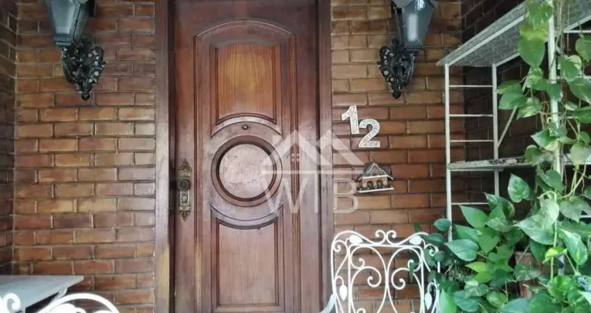 Casa 3 quartos com suíte à venda em Santa Rosa Niterói. 206m², piscina, churrasqueira, condomínio fechado