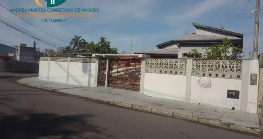 Casa à venda no Massaguaçu Próximo da Praia da Cocanha em Caraguatatuba