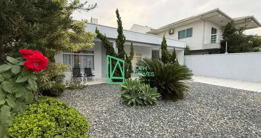 Casa à venda, 4 Quartos, 100m da praia CENTRO, NAVEGANTES - SC