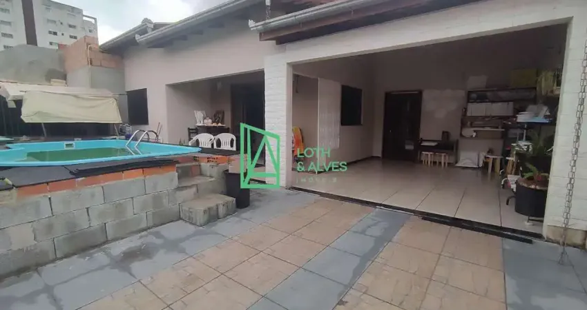 Casa à venda localizada no Gravatá, NAVEGANTES -SC a apenas 160 metros da praia.
