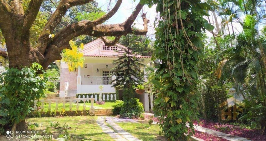 Casa de 250m² à venda, com 3 quartos (1 suíte), localizada no Sítio dos Pintos, Recife - Pernambuco.
