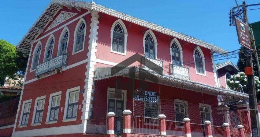 Casa Comercial ou Residencial, de 800m²,  à venda com 12 quartos, localizada no Carmo, Olinda - Pernambuco.