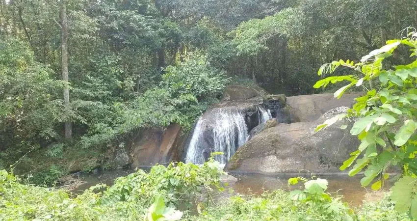 Chácara de 49.736m² à venda, com duas casas e uma casa de caseiro, localizada em Aldeia, Camaragibe - Pernambuco.