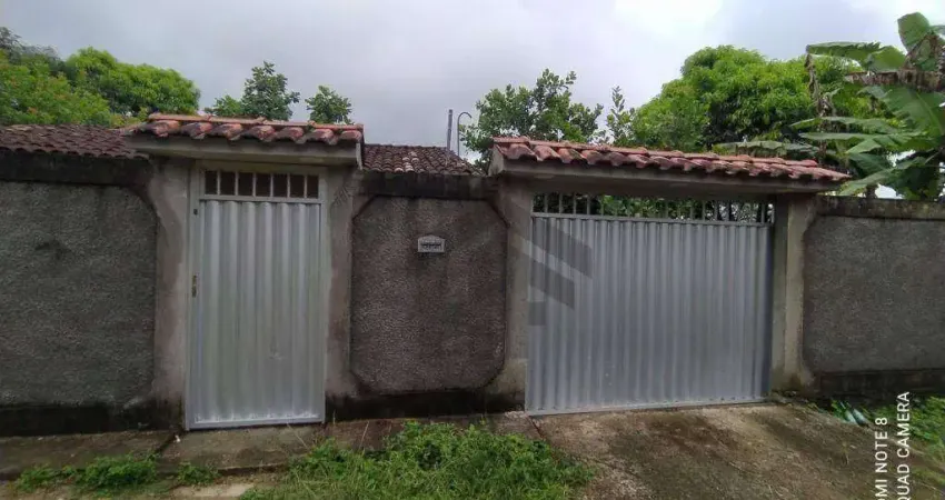 Casa residencial ou comercial no terreno de 425m², localizada em Cosme e Damião, Camaragibe - Pernambuco.
