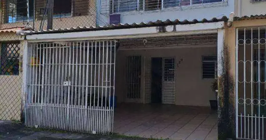 Casa de  140m² à venda , com 3 quartos ( 1 suíte) localizada em Jardim São Paulo, Recife - Pernambuco.