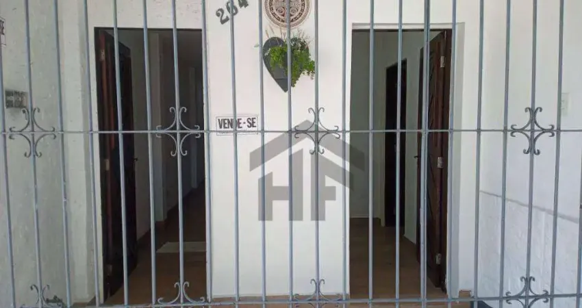 Casa Residencial ou Comercial de 300m² à venda, com 4 quartos (3 suítes), localizada na Soledade, Recife - Pernambuco