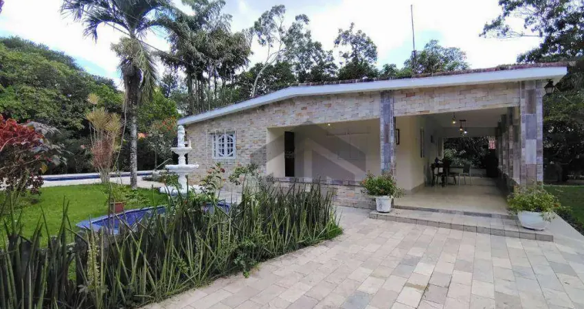 Chácara de 2.600m² à venda, com casa principal e caseiro, localizada em Aldeia, Camaragibe - Pernambuco.