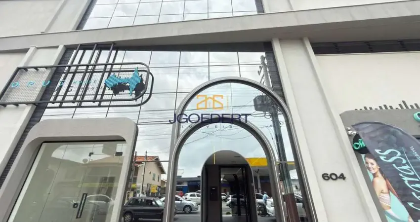 Apartamento com 2 quartos para alugar na Avenida Prefeito José Juvenal Mafra, 604, Centro, Navegantes