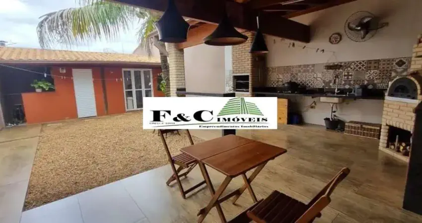 Casa para Venda em Piracicaba, Pompéia, 2 dormitórios, 2 suítes, 4 banheiros, 2 vagas