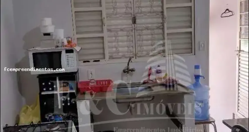 Casa para Venda em Limeira, Parque Residencial Belinha Ometto, 3 dormitórios, 2 banheiros, 2 vagas