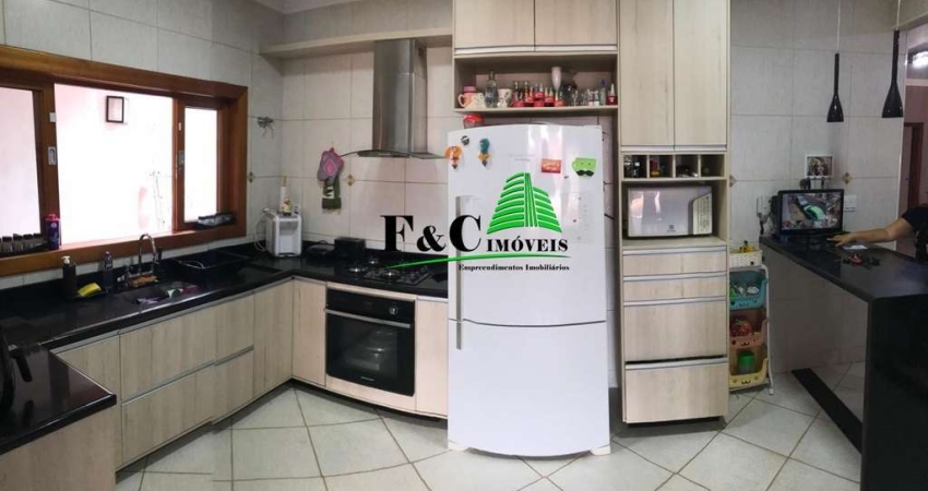 Casa para Venda em Limeira, Vila Fascina, 3 dormitórios, 1 suíte, 1 banheiro, 8 vagas