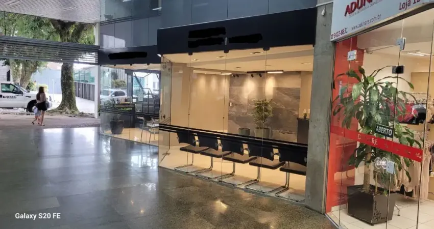 Sala comercial com 5 salas para alugar na Rua Luiz Niemeyer, 67, Centro, Joinville