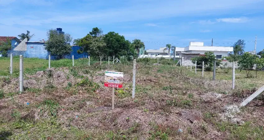 Terreno à venda na Praia do Ervino, São Francisco do Sul 