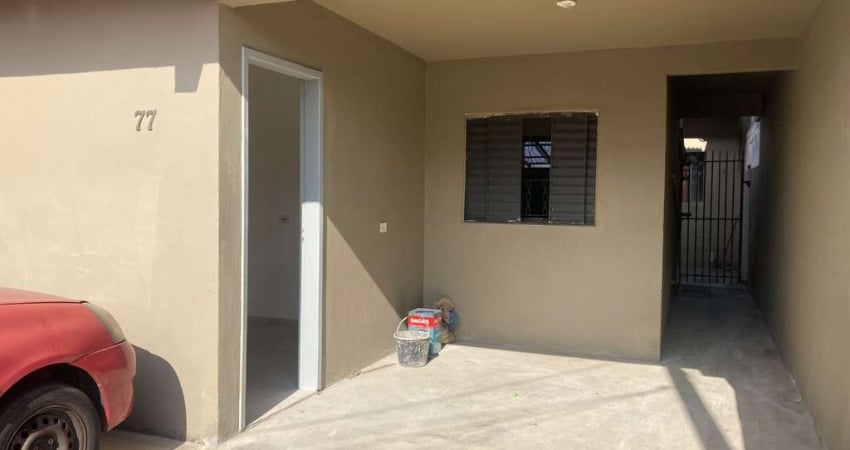 Casa de 45m² com 1 quarto e 1 vaga &#8211; Cidade Industrial