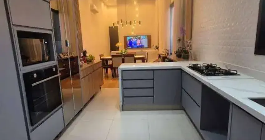 Casa com 3 dormitórios à venda, 268 m² por R$ 2.100.000,00 - Condomínio Via Castelli - Louveira/SP