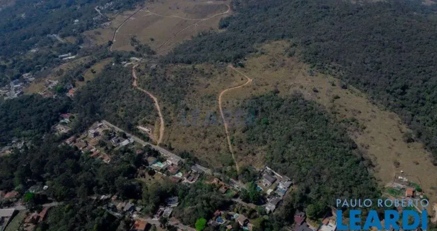 Chácara / sítio à venda na Estrada do Sítio do Morro, Votuparim, Santana de Parnaíba