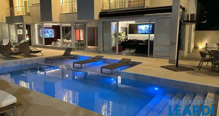 Casa em condomínio fechado com 4 quartos à venda na Alameda Brunello, Tamboré, Barueri