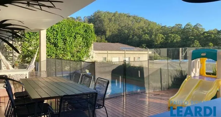 Casa em condomínio fechado à venda na Rua Lisboa, Tamboré, Santana de Parnaíba