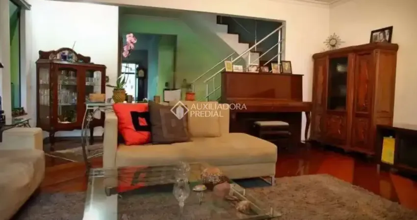 Casa com 3 quartos à venda na Rua Adelina Salvatore Bassoli, 82, Vila Euclides, São Bernardo do Campo