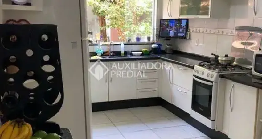 Casa em condomínio fechado com 3 quartos à venda na Rua Almirante Fernando Cochrane, 35, Vila Lucinda, Santo André