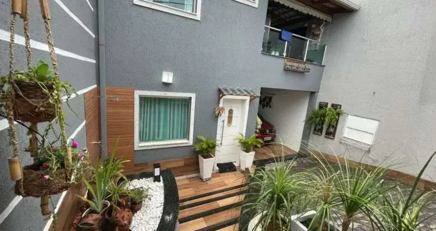 Casa com 2 quartos à venda na Rua Hélia Ricaldoni de Freitas, 386, Serrano, Belo Horizonte