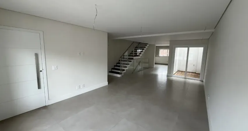 Sobrado Novo à Venda 250 m² 3 Suítes - Nova Petrópolis São Bernardo do Campo/SP