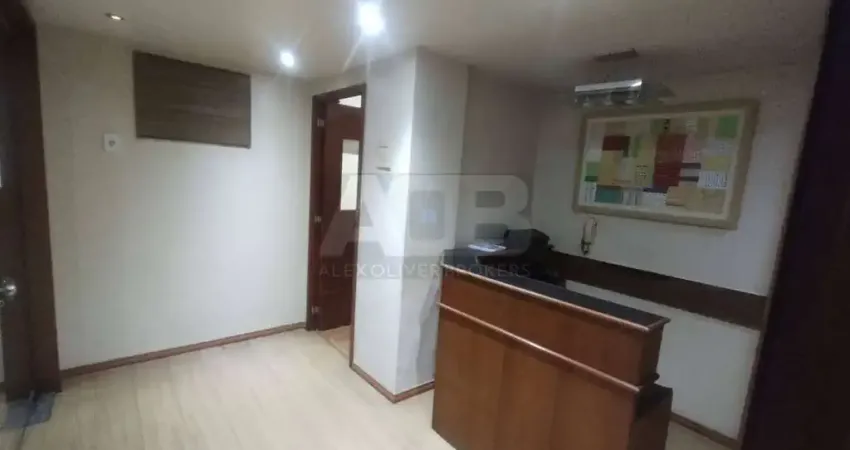 Andar Comercial à venda na Rio Branco, 290m2, Andar exclusivo, com 9 salas.