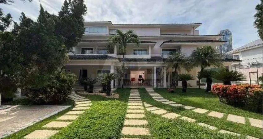 Mansão à venda na Barra da Tijuca, 1350m2, 12vagas, excelente localização.