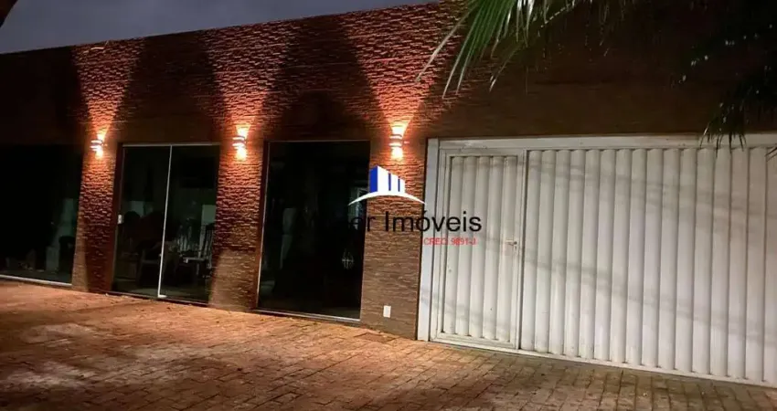 Vendo excelente casa de 4 quartos sendo 2 suítes no bairro fazenda - itajaí