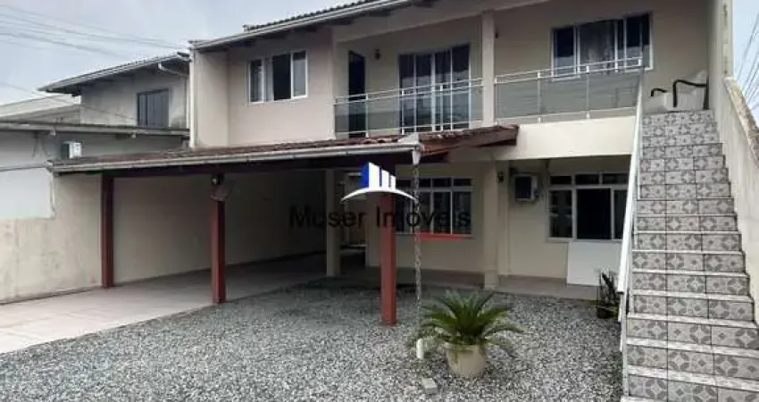 Casa com 3 quartos à venda no São João, Itajaí