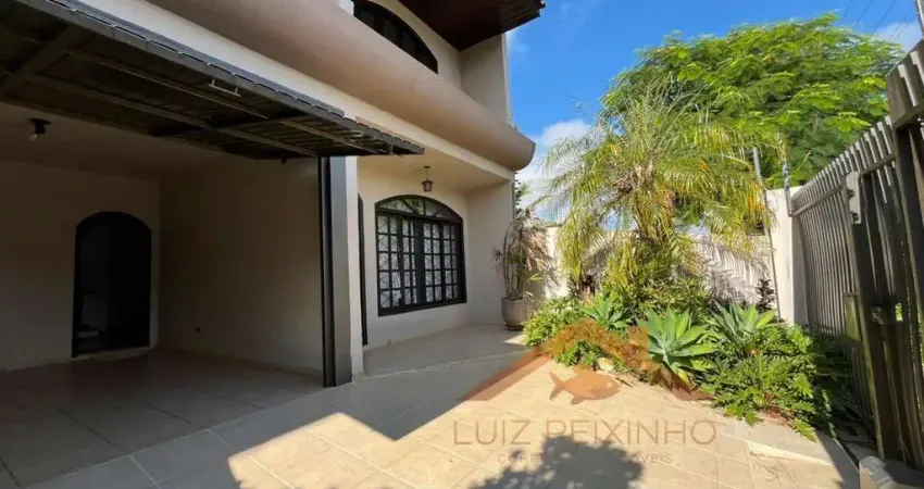 Sobrado para Locação em Cascavel, Neva, 3 dormitórios, 1 suíte, 2 banheiros, 2 vagas