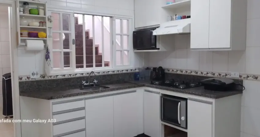 Sobrado Reformado – 160m² | Conforto, Espaço e Segurança, imóvel completo