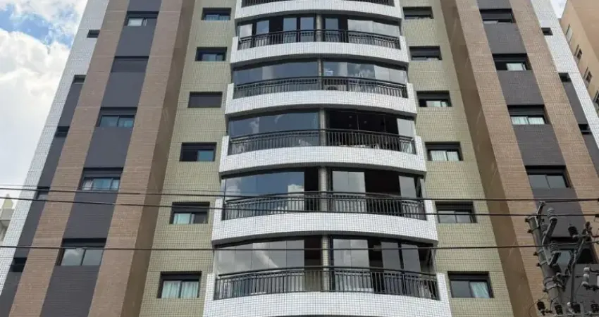 Magnífica Cobertura com 200 metros de puro conforto com 4 vagas