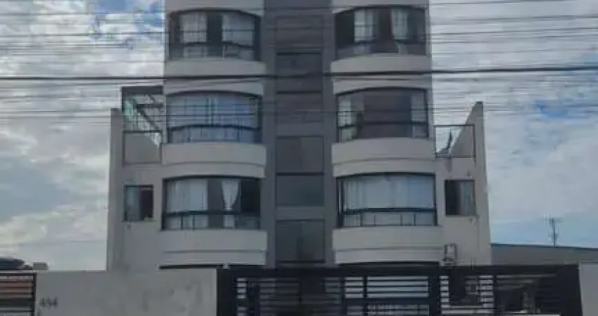 Apartamento com 02 quartos - Centro - Navegantes
