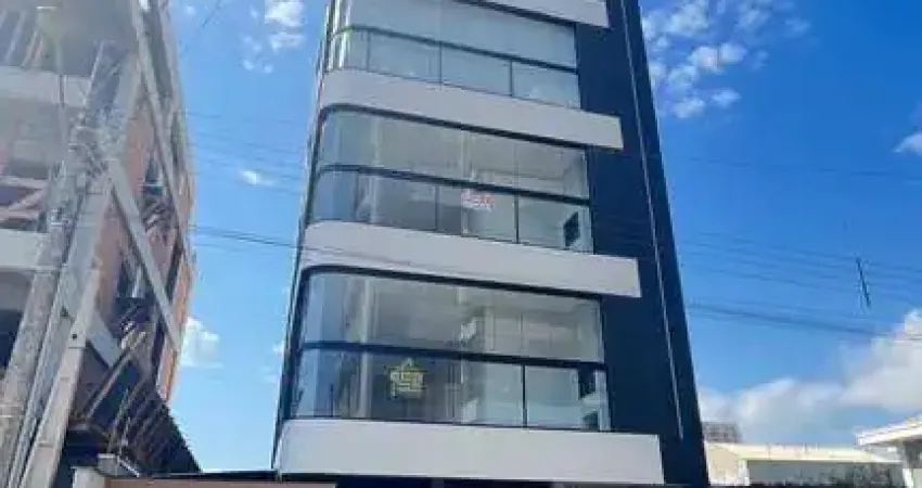 Belíssimo apartamento em piçarras sc com 03 suítes à 75m do mar